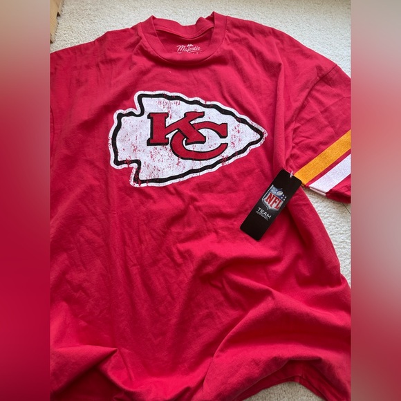 Men's Majestic Threads Travis Kelce Red Kansas City Size L Fit T-Shirt - Picture 4 of 7